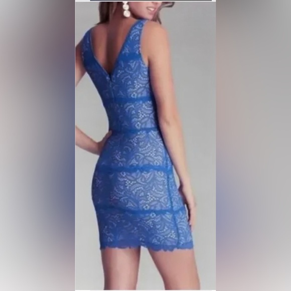 Bebe Betsey Stretchy Blue Lace Overlay Bodycon Mini Dress - Picture 6 of 10